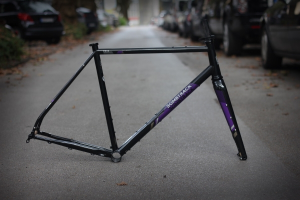 Bombtrack Hook 2022  -  metallic black purple -  S (650B) auf Anfrage