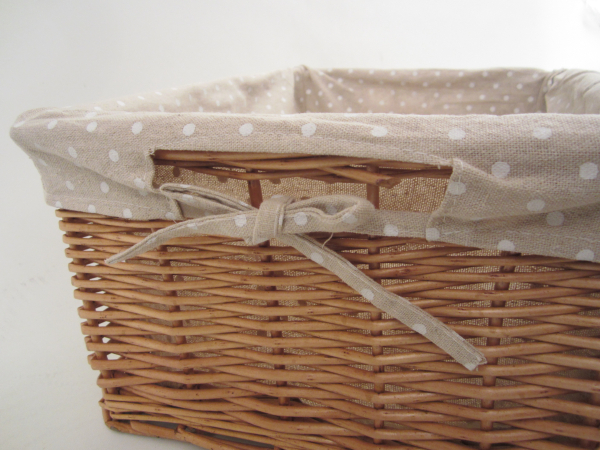 Weidenkorb mit Stoffeinlage