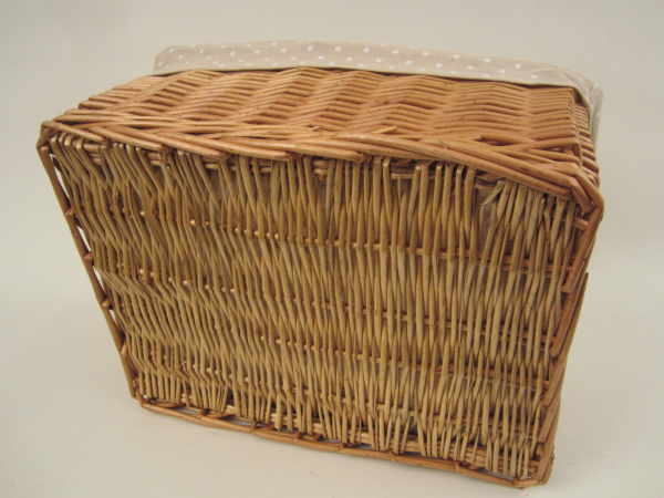 Weidenkorb mit Stoffeinlage